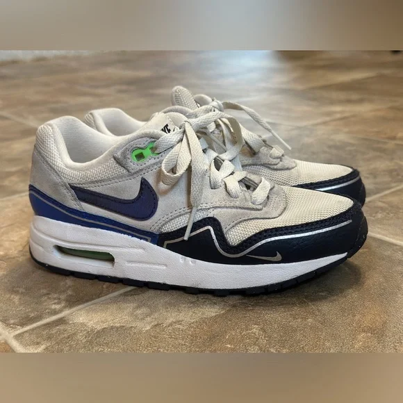 Nike Kids Air Max Shoes - Picture 3 of 7